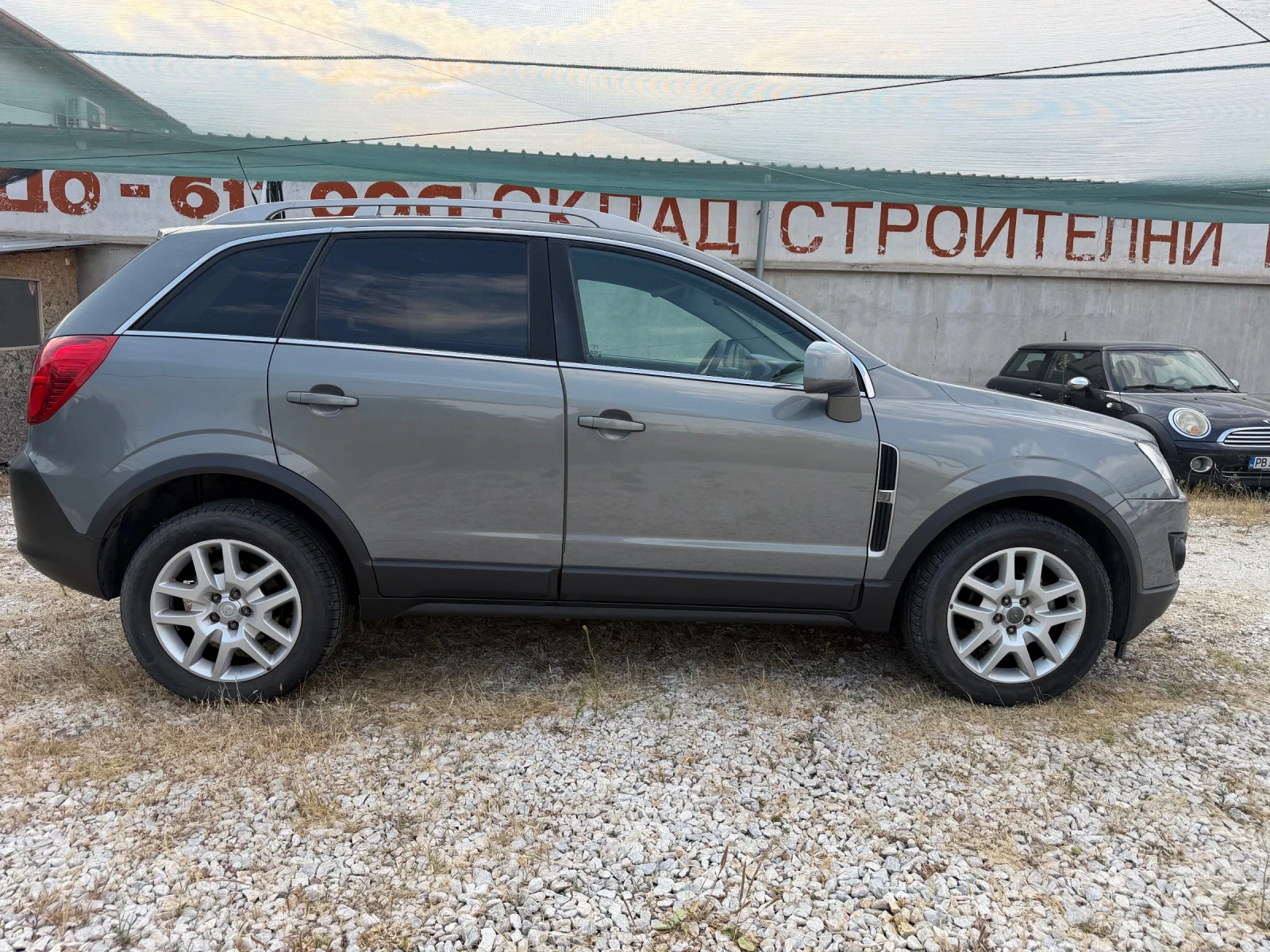 Opel Antara 2.2CDTI COSMO Navi, снимка 4 - Автомобили и джипове - 55890126
