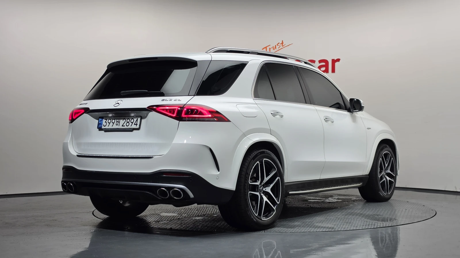 Mercedes-Benz GLE 53 4MATIC ЕЛ. БАГАЖНИК* HUD* МАСАЖ* SOFT CLOSE* КРАЙНА ЦЕНА, снимка 2 - Автомобили и джипове - 55983096