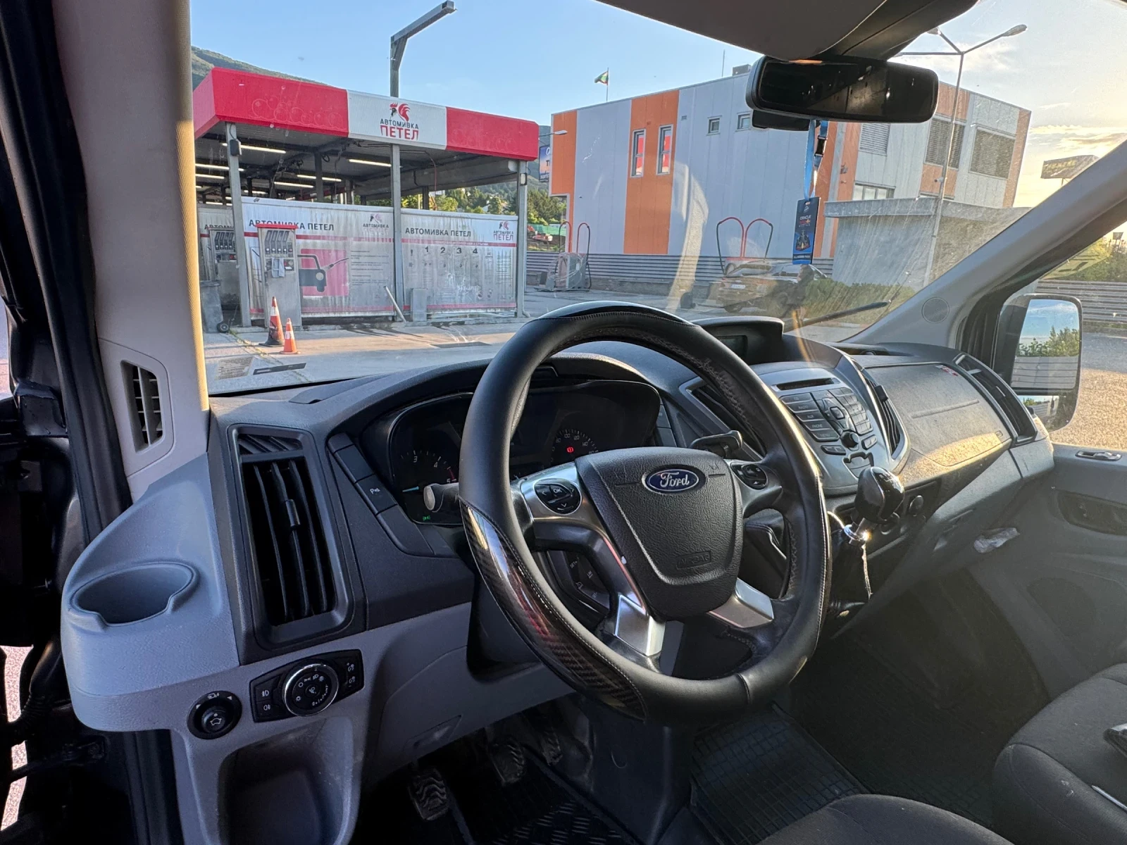 Ford Transit 2.2 Дизел Обслужен , снимка 4 - Бусове и автобуси - 54741070