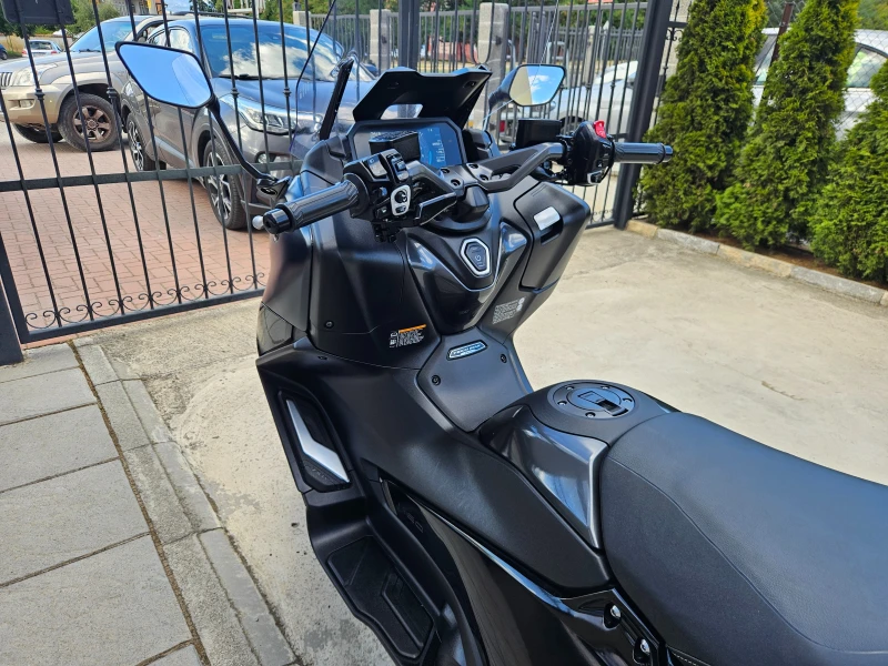 Yamaha T-max 560ie, Tech Max, Dark Petrol, ABS-TCS!, снимка 14 - Мотоциклети и мототехника - 46853373