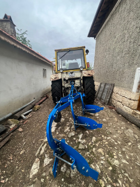 Трактор Болгар TK 82, снимка 5 - Селскостопанска техника - 45513763