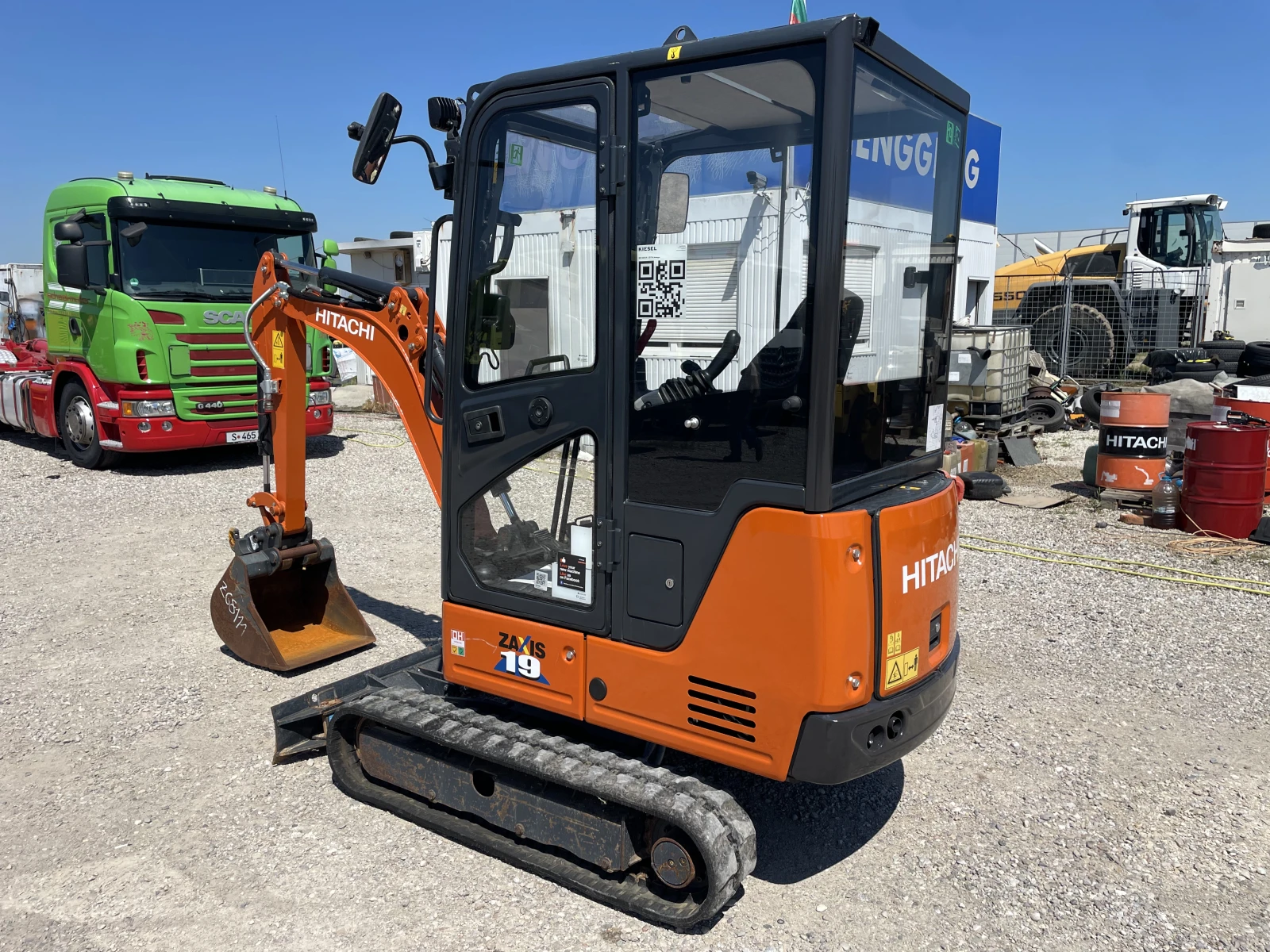 Багер Hitachi ZX 19-6, снимка 3 - Индустриална техника - 54269578