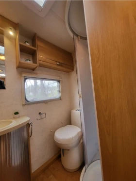 Каравана Други Lunar Quasar 524, снимка 16