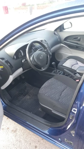 Kia Ceed 1.4i/105kc, климатик , снимка 2