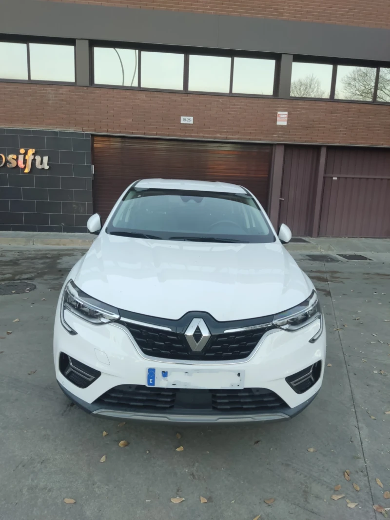 Renault Arkana 1.3 TCE мек хибрид , снимка 7 - Автомобили и джипове - 48496935