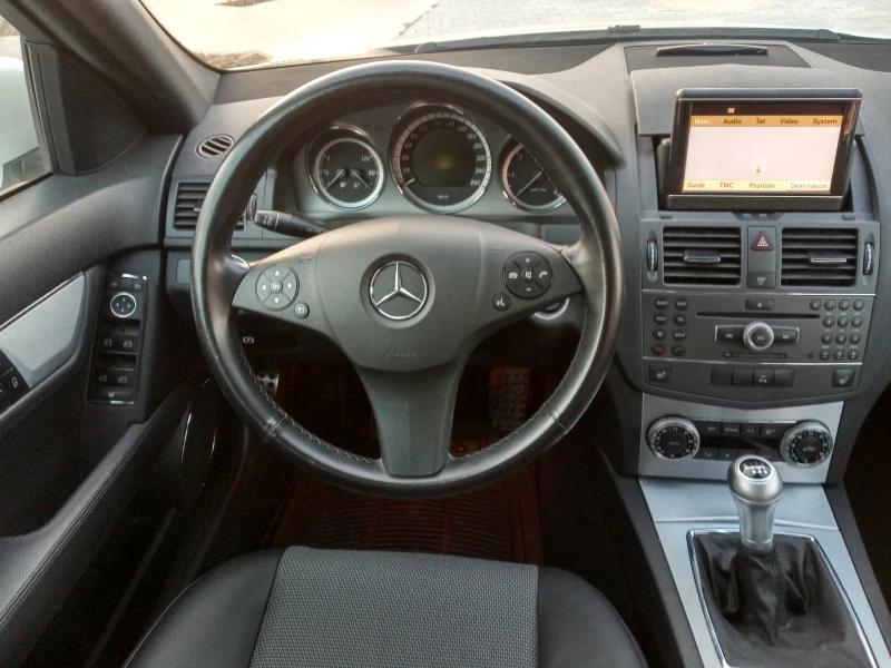 Mercedes-Benz C 250 CDI AMG AVANGARDE, снимка 10 - Автомобили и джипове - 48563547