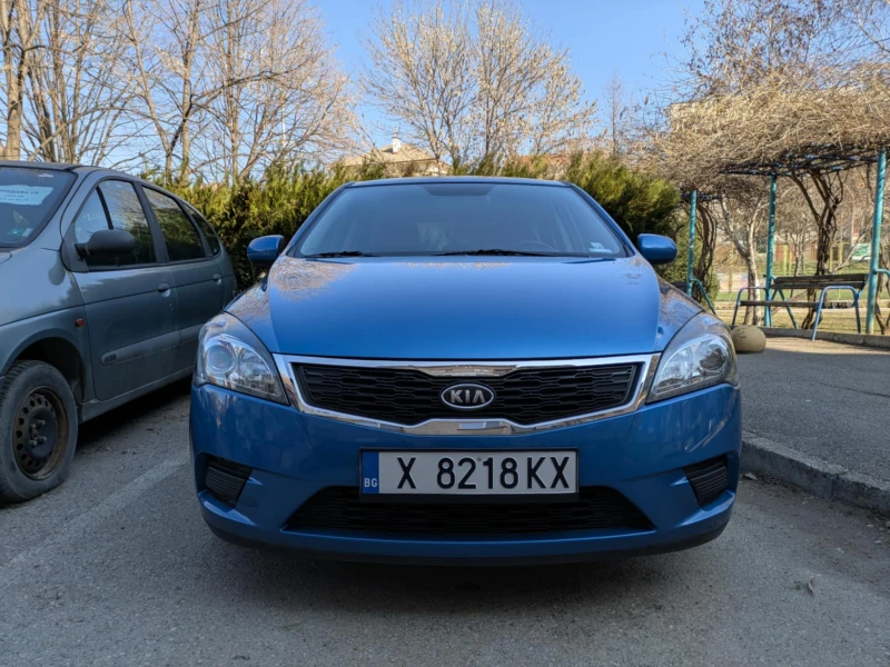 Kia Ceed, снимка 12 - Автомобили и джипове - 49188588