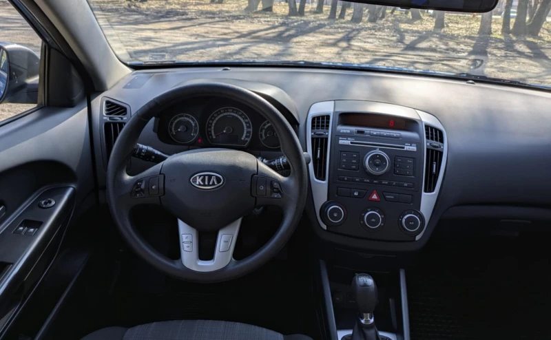 Kia Ceed, снимка 4 - Автомобили и джипове - 49188588