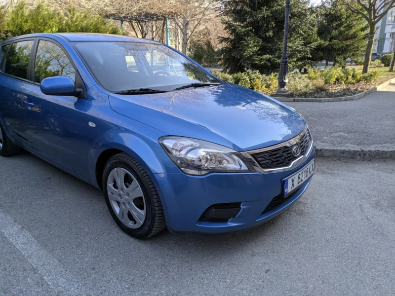 Kia Ceed, снимка 7 - Автомобили и джипове - 49188588