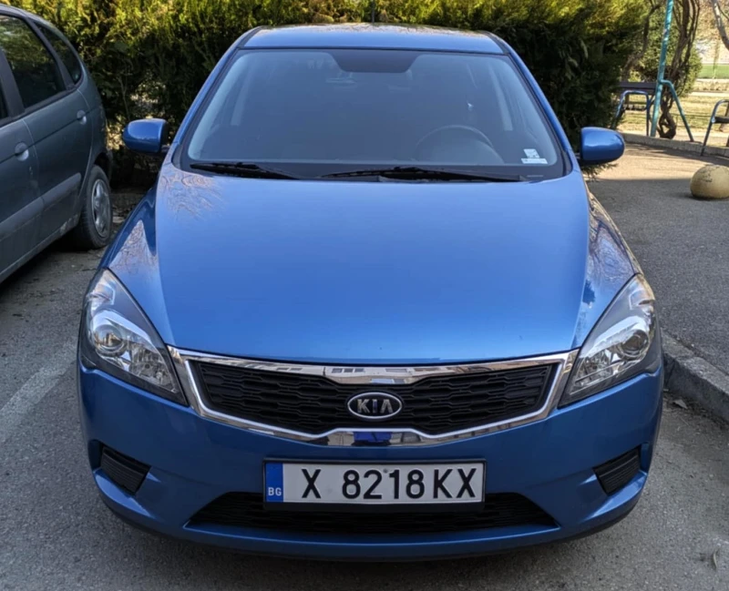 Kia Ceed, снимка 1 - Автомобили и джипове - 49188588