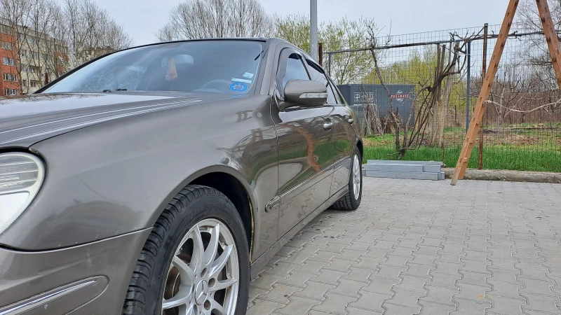 Mercedes-Benz E 280, снимка 15 - Автомобили и джипове - 52599478
