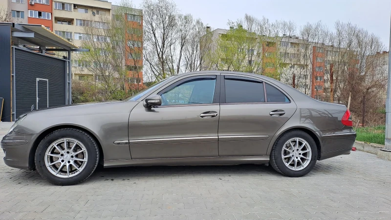 Mercedes-Benz E 280, снимка 5 - Автомобили и джипове - 52599478
