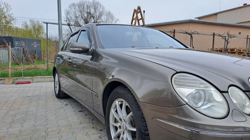 Mercedes-Benz E 280, снимка 6 - Автомобили и джипове - 52599478