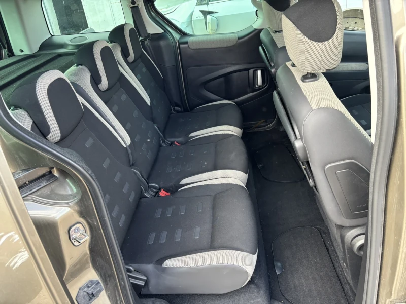 Citroen Berlingo 1.6eHDI, снимка 10 - Автомобили и джипове - 51012249