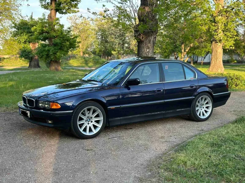 BMW 730