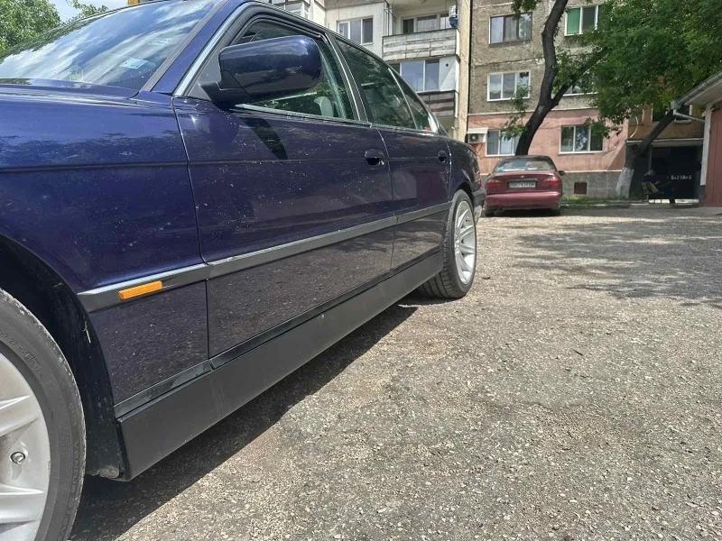 BMW 730, снимка 4 - Автомобили и джипове - 52324423
