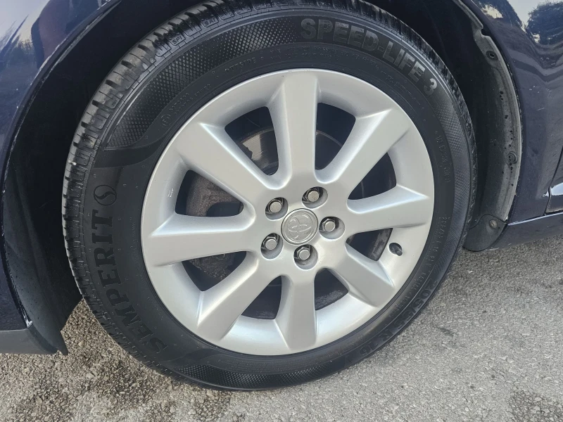 Toyota Avensis 1.8 VVTi  Автоматик, Фейслифт , снимка 16 - Автомобили и джипове - 51647149
