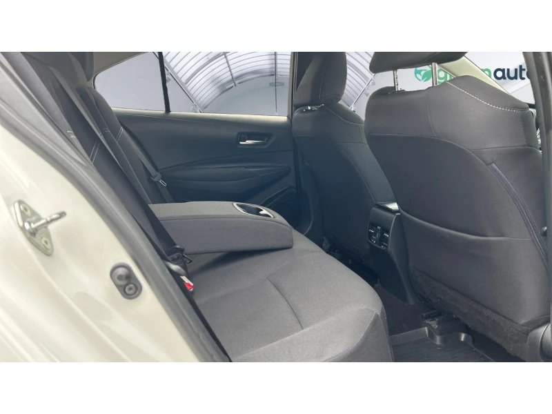 Toyota Corolla 1.5i A/T, Месечна вноска от 388 лв., снимка 10 - Автомобили и джипове - 52441096