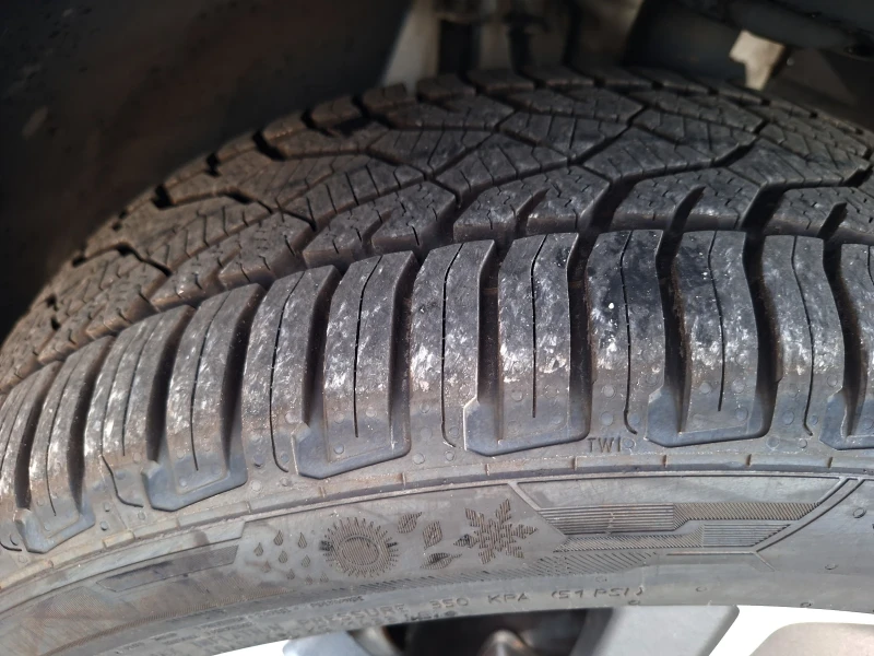 Peugeot 2008 1.6hdi 115к.с. 6 скор. Allure кожа панорама, снимка 17 - Автомобили и джипове - 52448771