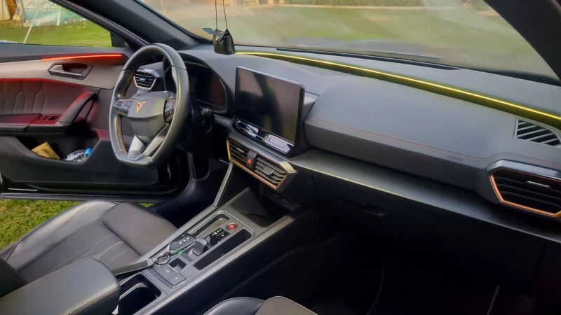 Cupra Formentor, снимка 7 - Автомобили и джипове - 52451316