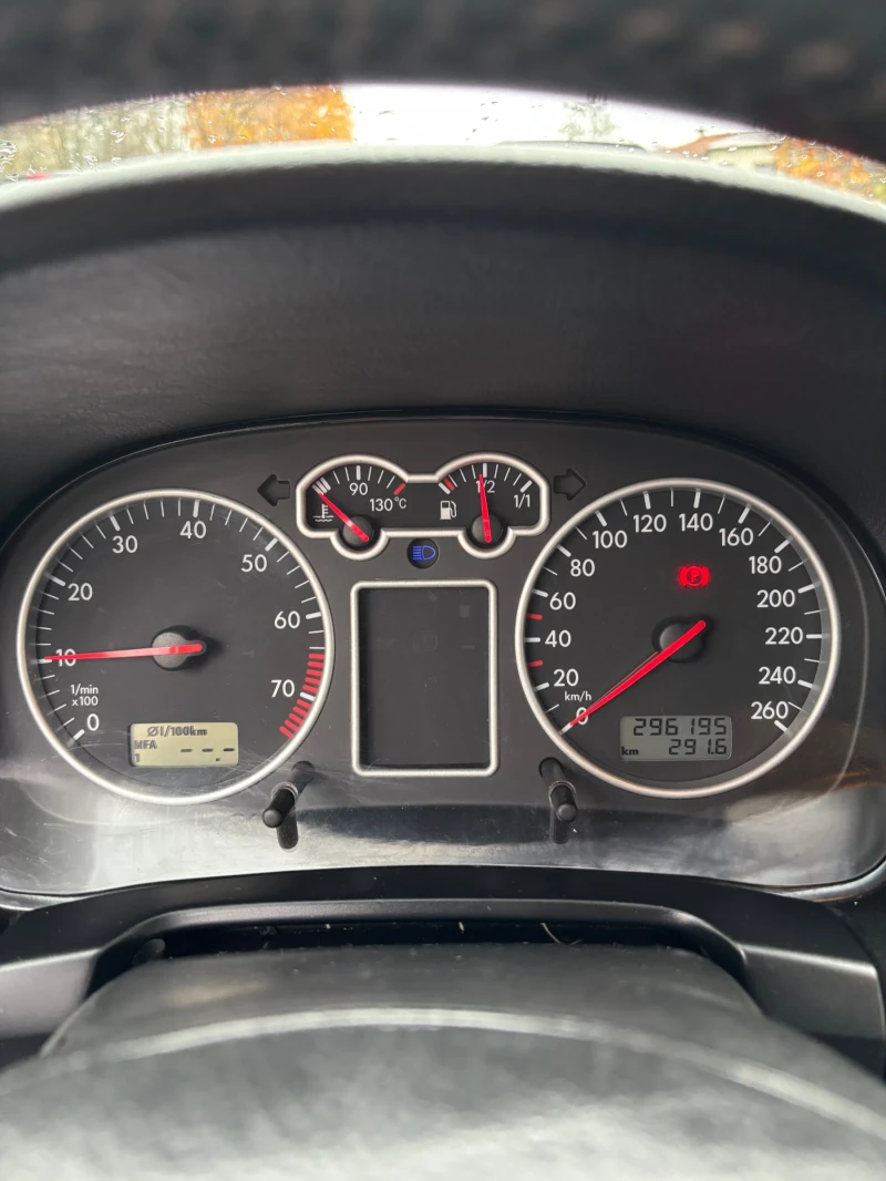 VW Golf, снимка 9 - Автомобили и джипове - 52721050