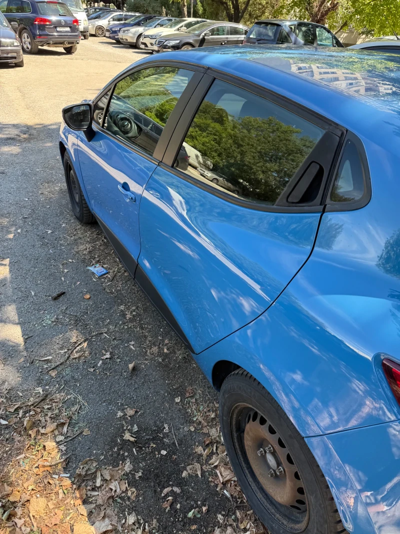 Renault Clio, снимка 2 - Автомобили и джипове - 52776192