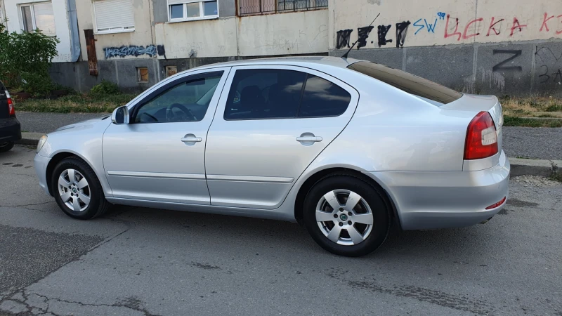 Skoda Octavia 1.8T 160кс DSG 7 , снимка 3 - Автомобили и джипове - 53047611