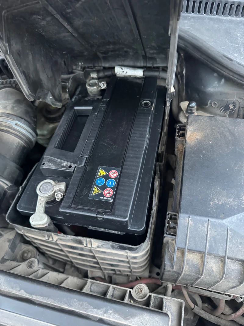 VW Golf 1, 9/105hp/KLIMATRONIK/Carplay/, снимка 9 - Автомобили и джипове - 53124309