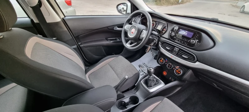 Fiat Tipo 1.4i 95k.c ITALIA EURO 6B , снимка 11 - Автомобили и джипове - 53279638