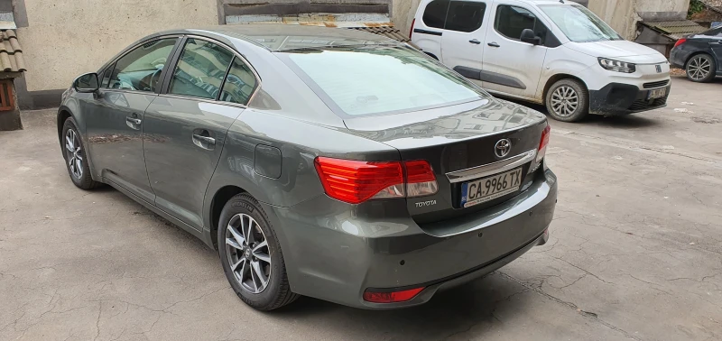 Toyota Avensis, снимка 7 - Автомобили и джипове - 53598044