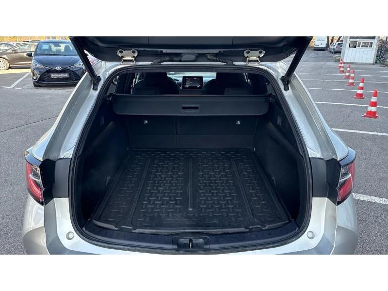 Toyota Corolla 1.8 HSD EXECUTIVE PLUS, снимка 10 - Автомобили и джипове - 52850387