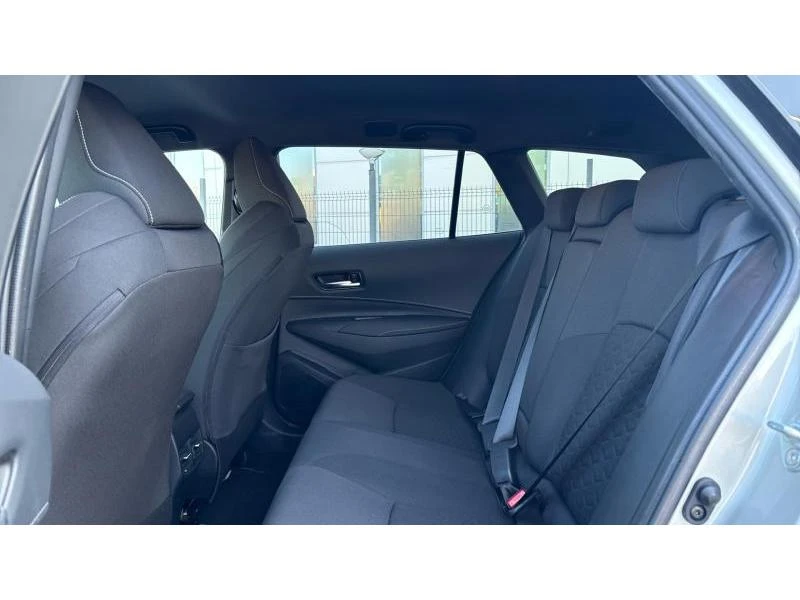 Toyota Corolla 1.8 HSD EXECUTIVE PLUS, снимка 11 - Автомобили и джипове - 52850387