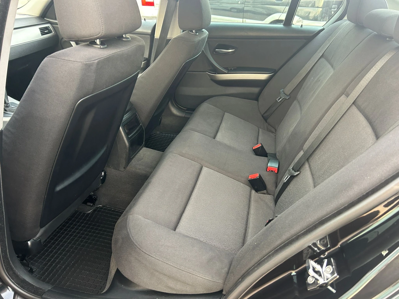 BMW 320 2.0 D | Mobile.bg   14