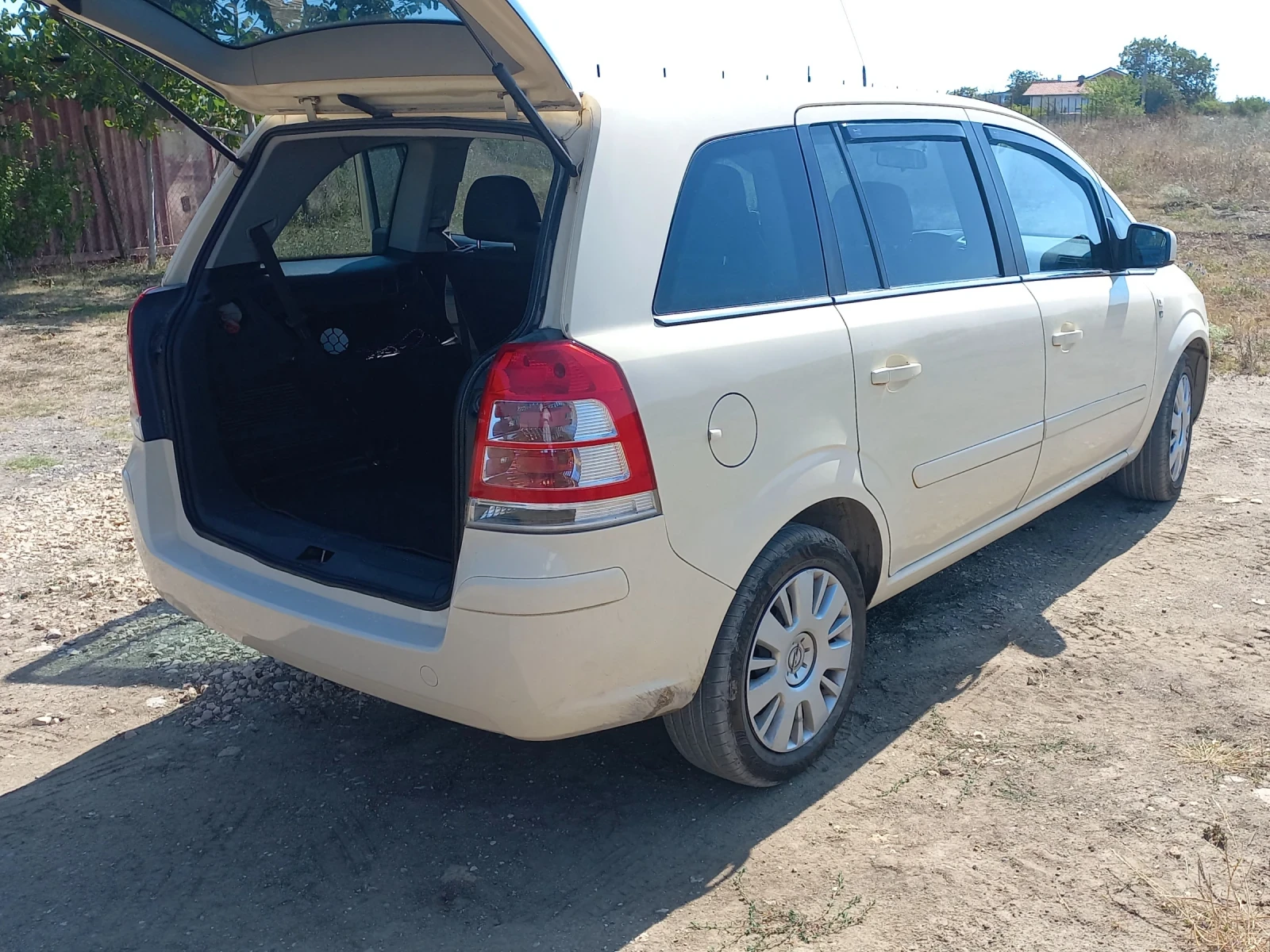 Opel Zafira 1.6 CNG - изображение 5