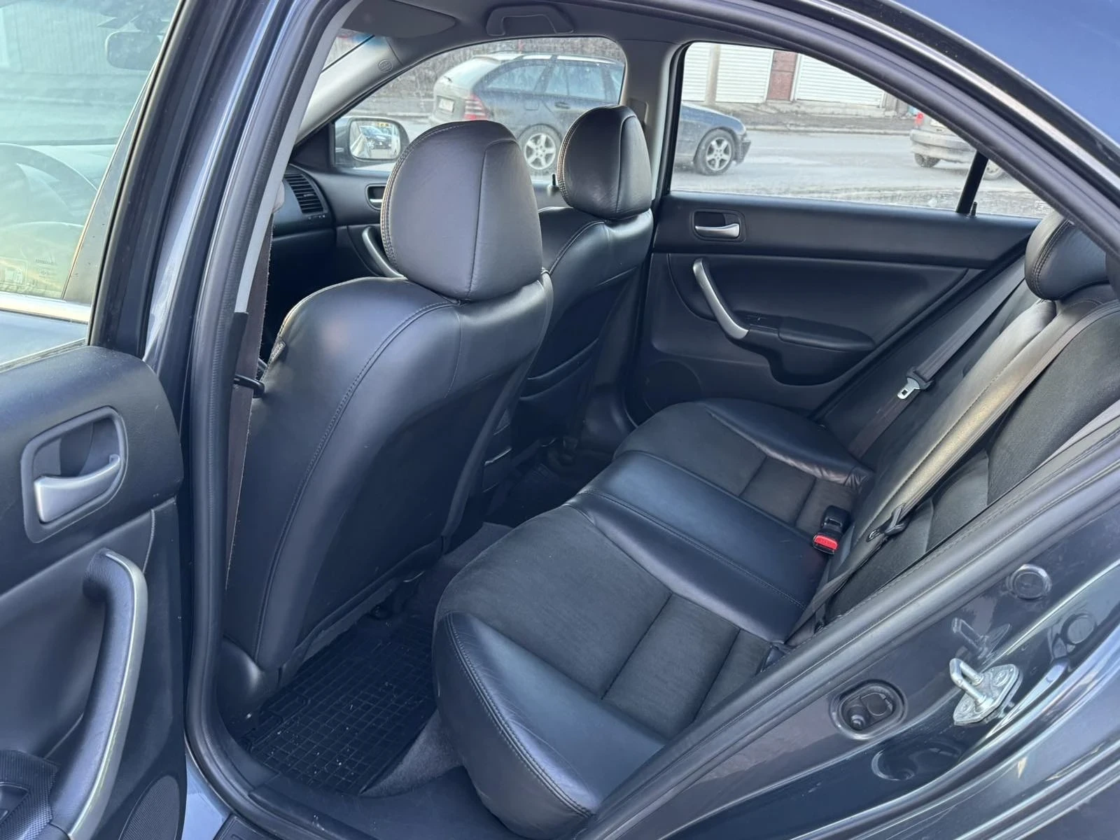 Honda Accord  - изображение 6