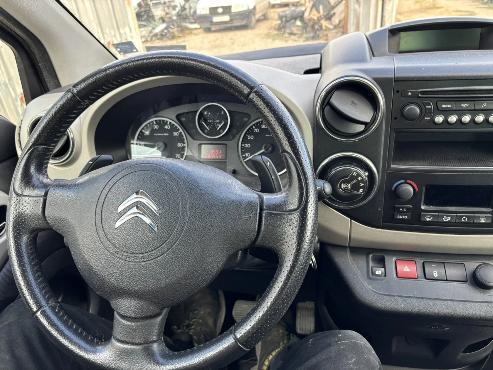 Citroen Berlingo 1.6HDI - изображение 7