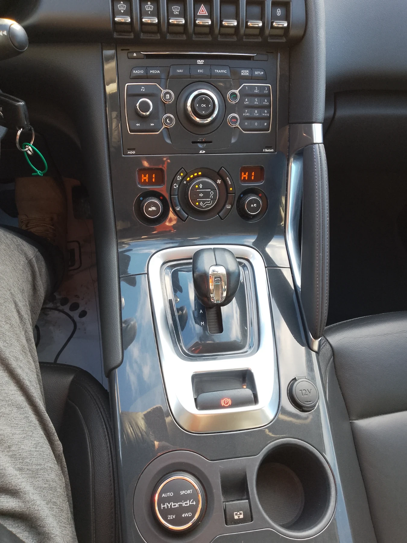 Peugeot 3008 2.0 HDI/HYBRID/4x4/FULL | Mobile.bg � ����������� 13