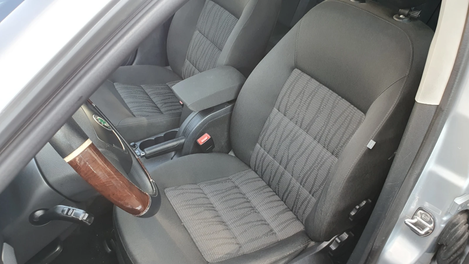 Skoda Octavia 1.8T 160кс DSG 7  - изображение 10