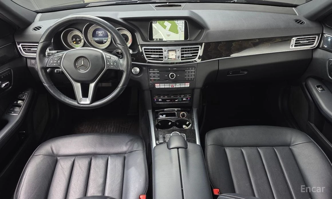 Mercedes-Benz E 300, снимка 7 - Автомобили и джипове - 53749921