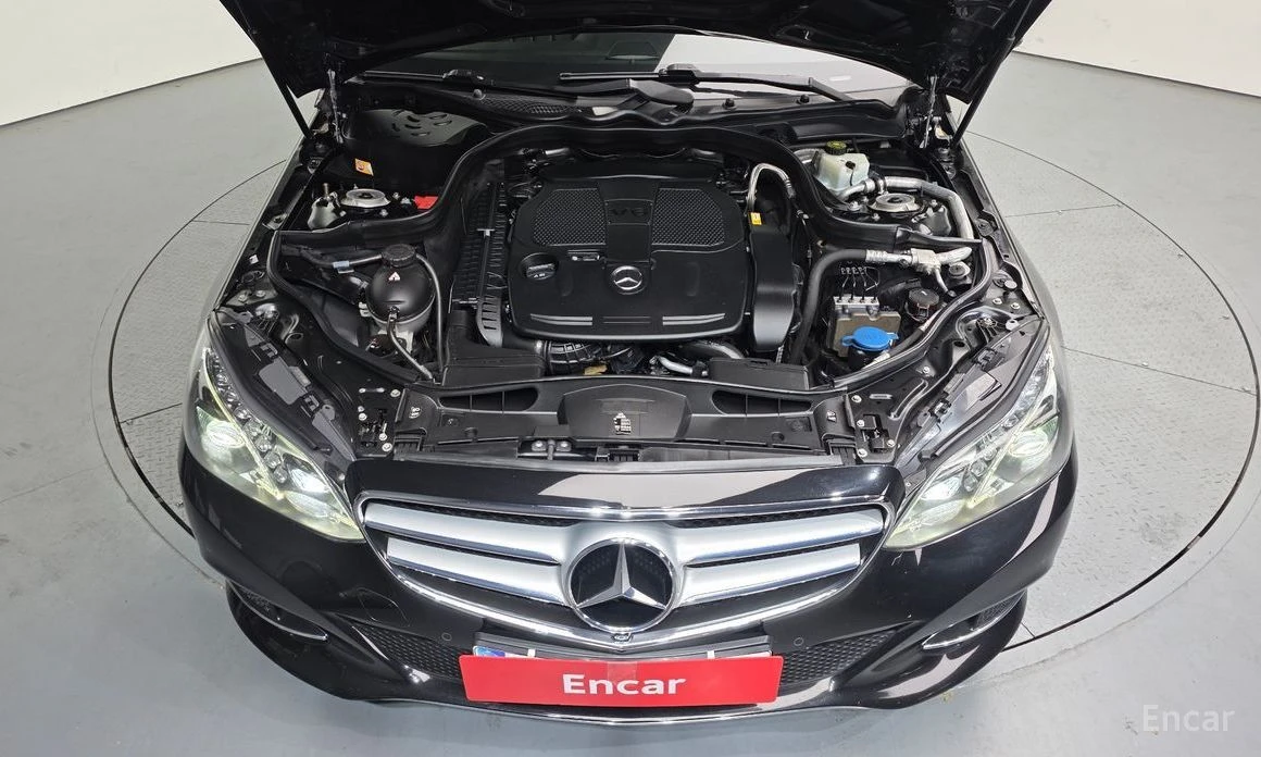 Mercedes-Benz E 300, снимка 6 - Автомобили и джипове - 53749921