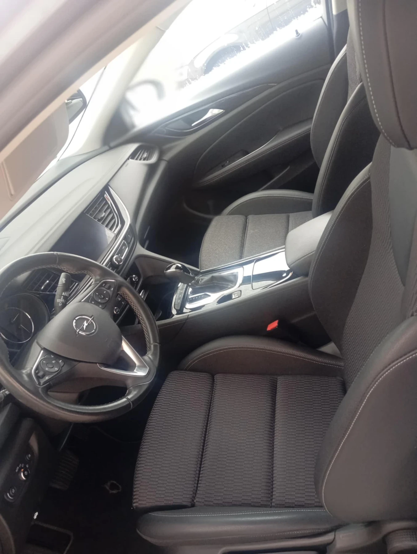 Opel Insignia 2000, снимка 9 - Автомобили и джипове - 53940270