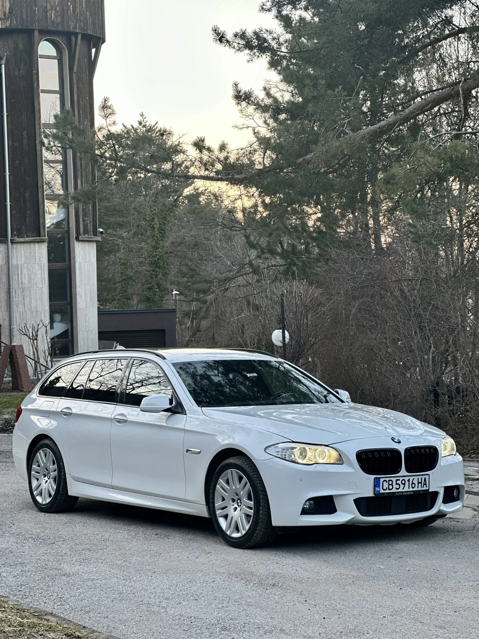 BMW 530 F11 Xdrive M-пакет, снимка 5 - Автомобили и джипове - 54089656