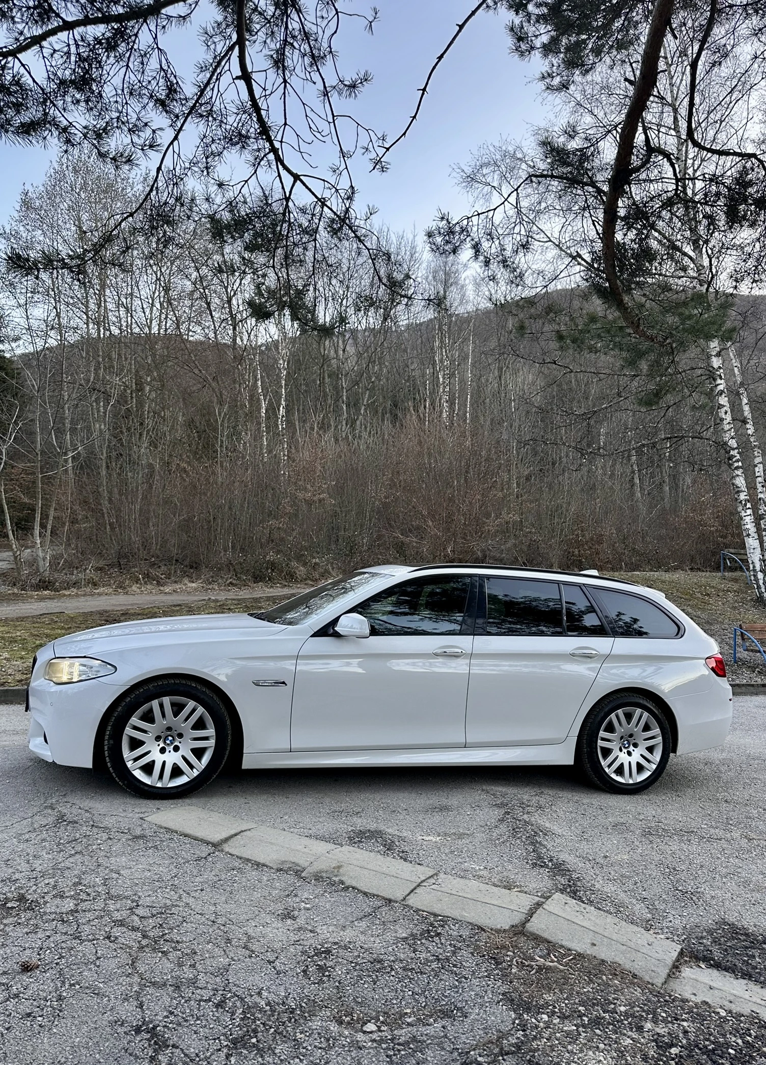 BMW 530 F11 Xdrive M-пакет, снимка 2 - Автомобили и джипове - 54089656