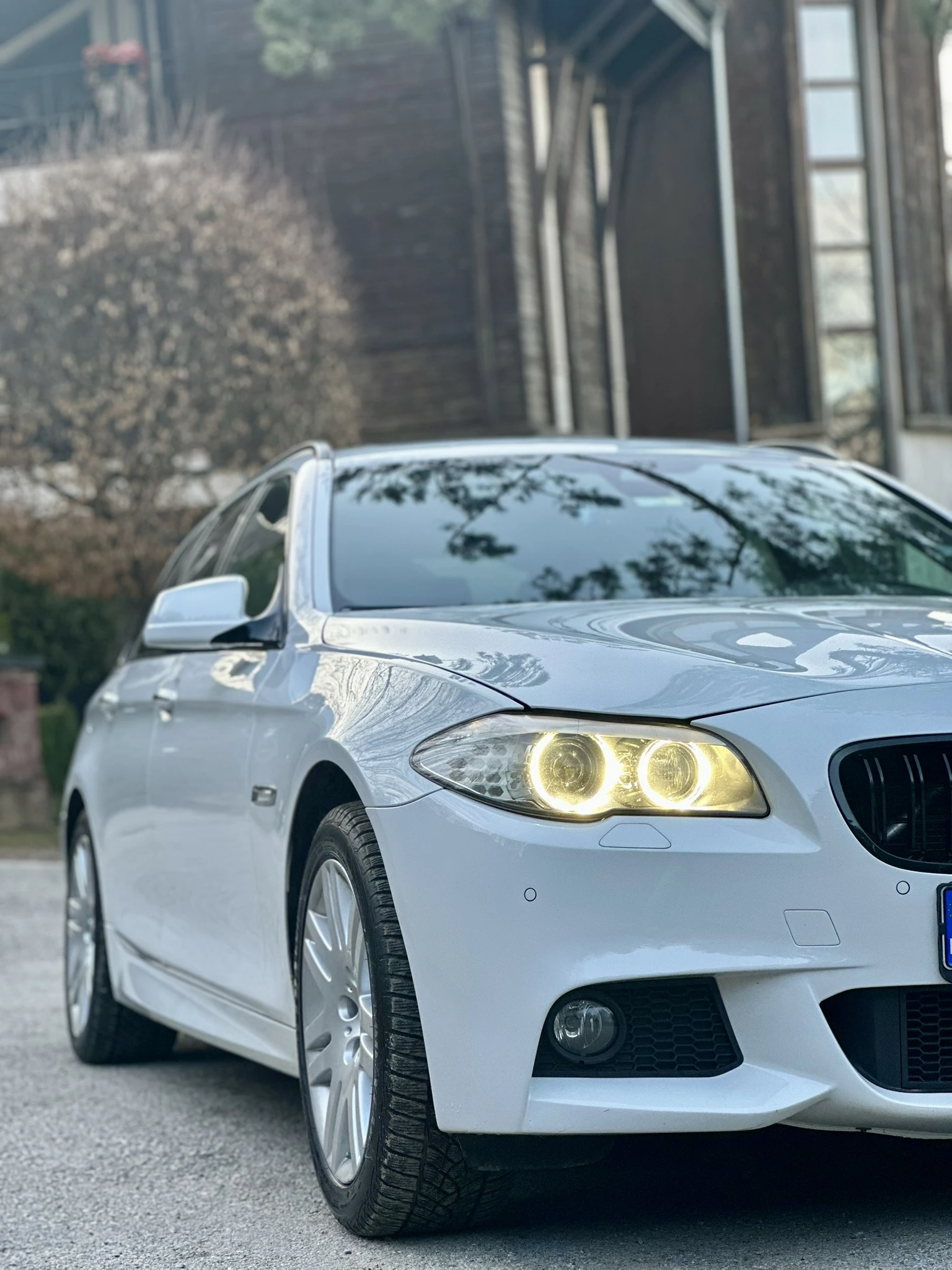 BMW 530 F11 Xdrive M-пакет, снимка 4 - Автомобили и джипове - 54089656