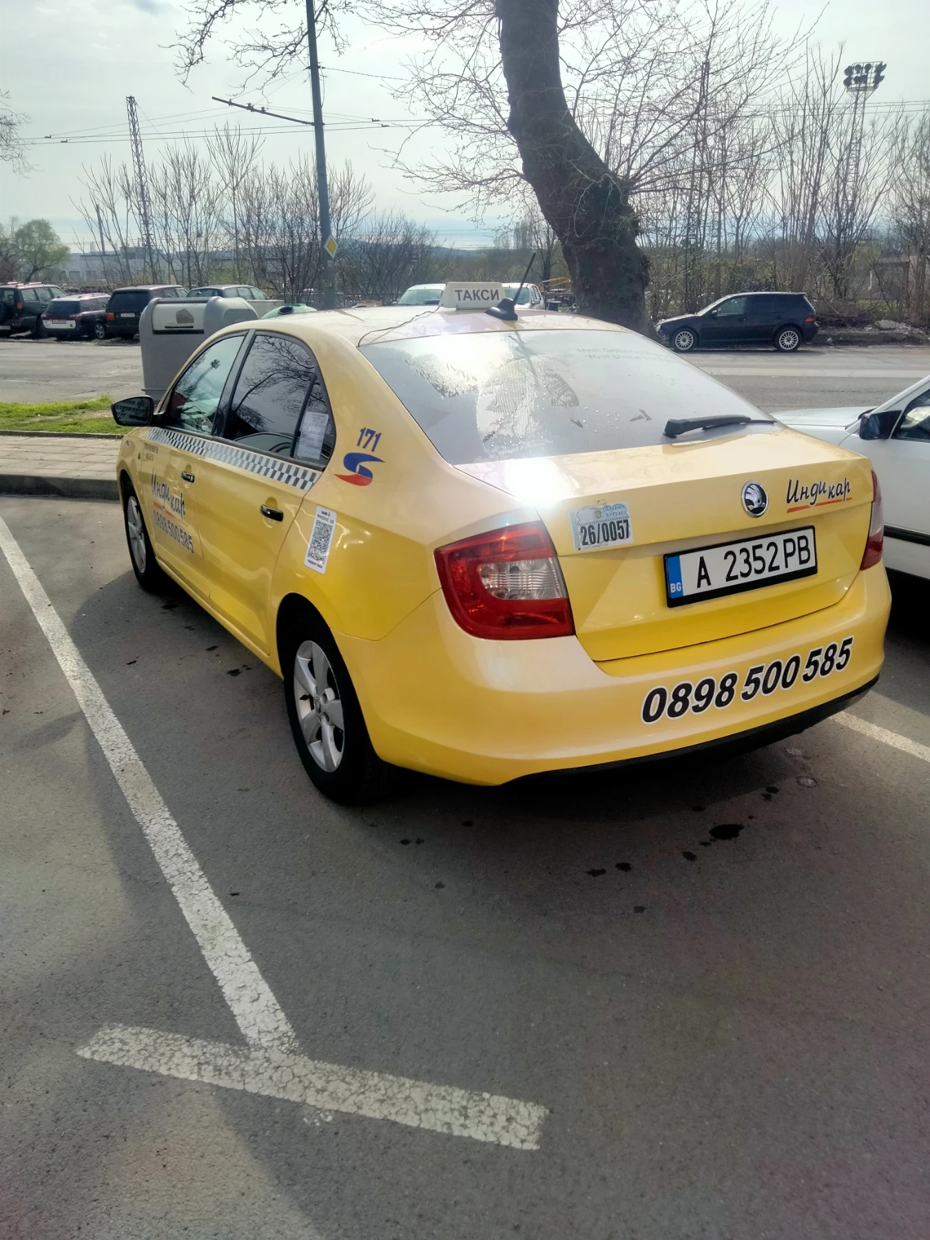 Skoda Rapid 1.6, снимка 4 - Автомобили и джипове - 54181242