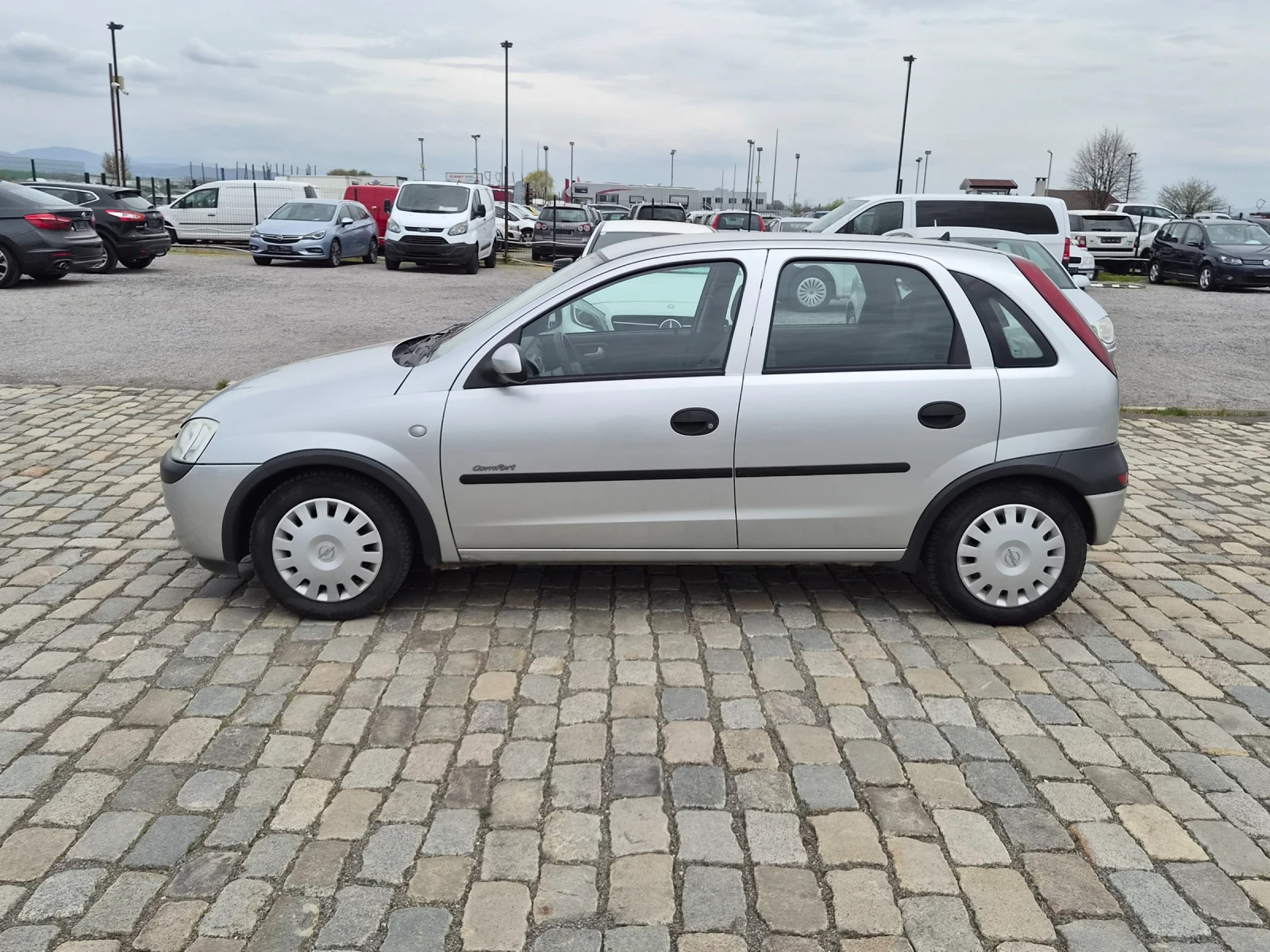Opel Corsa 1.2i 75кс АВТОМАТИК ЕВРО 4, снимка 4 - Автомобили и джипове - 54214064