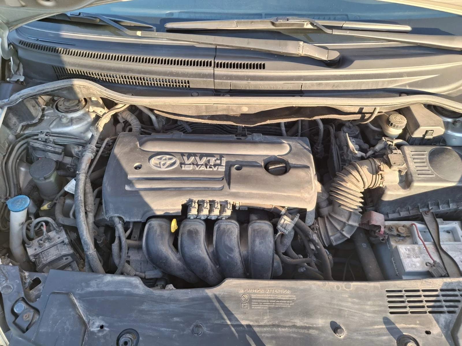 Toyota Corolla verso 1.8 VVT-i LPG/ГАЗ, снимка 9 - Автомобили и джипове - 54322283