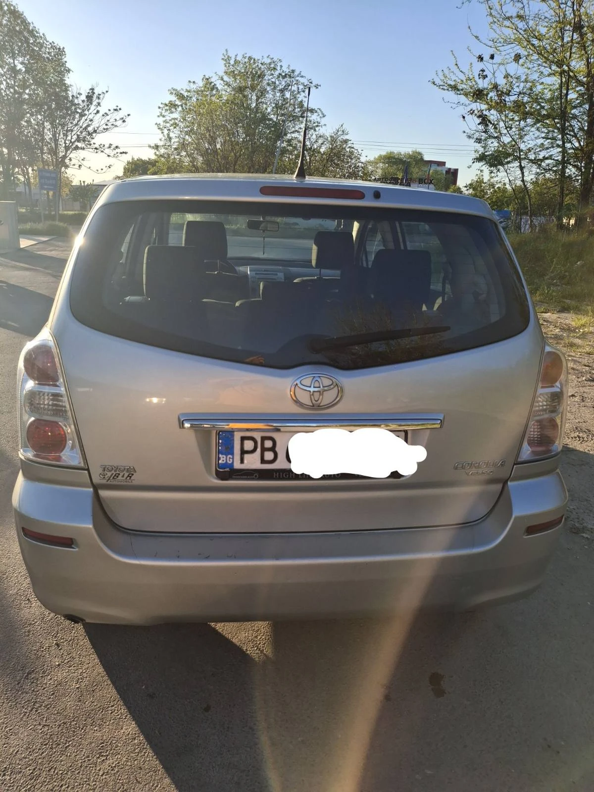 Toyota Corolla verso 1.8 VVT-i LPG/ГАЗ, снимка 12 - Автомобили и джипове - 54322283