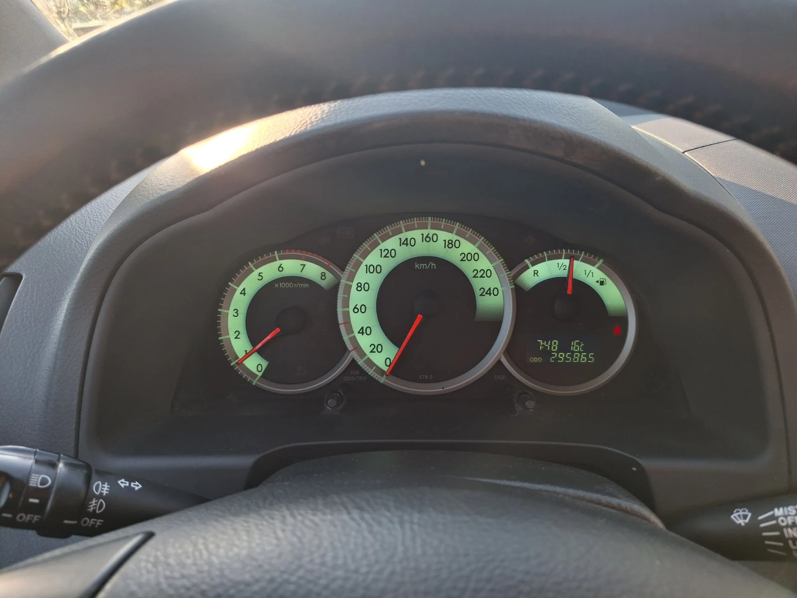 Toyota Corolla verso 1.8 VVT-i LPG/ГАЗ, снимка 8 - Автомобили и джипове - 54322283