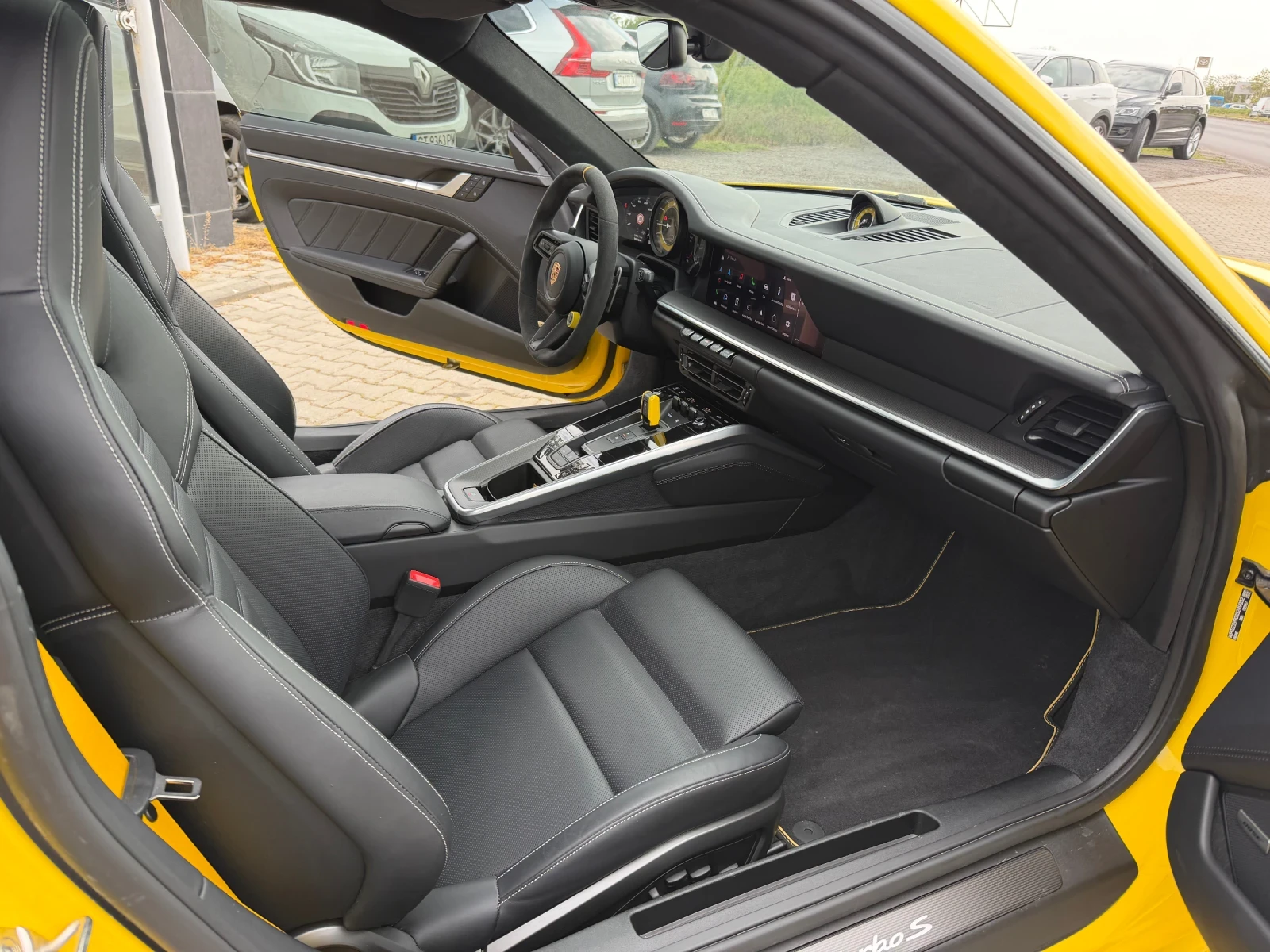 Porsche 911 TURBO S#BRABUS#CARBON#ALCANTARA#PDCC#PANORAMA#, снимка 12 - Автомобили и джипове - 54360545